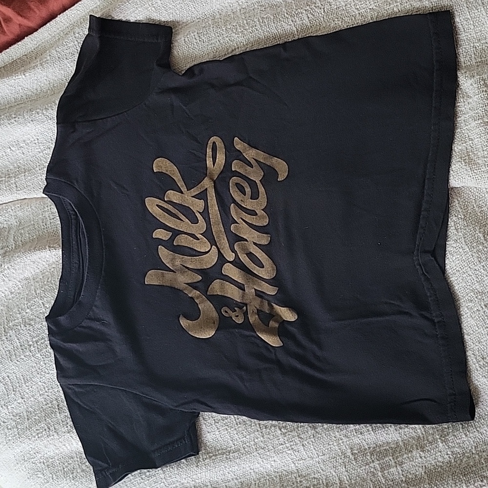 Small Shop tee 4 years